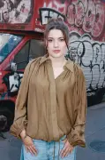 Malou Khebizi, actrice aux racines carrées