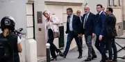 Marine Le Pen condamnée mais candidate : ses adversaires optent pour l'accusation morale