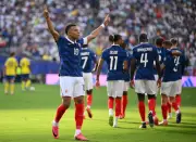 Mbappé, Olise et les Bleus : la presse mondiale s'enflamme