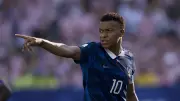 Mbappé qualifie une sénatrice paraguayenne de 