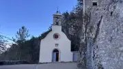 Mende reçoit le prix départemental des Rubans du patrimoine pour l'ermitage Saint-Privat