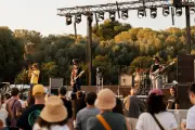 Midi Festival à Hyères : un bilan mitigé mais une fin joyeuse