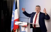 Mélenchon propose des « écorégions » basées sur les bassins-versants pour 2027