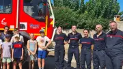 Montbazin : les préados remettent une collecte solidaire aux pompiers