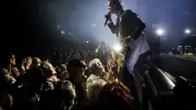 Nick Cave aux arènes de Nîmes : un concert rock intense ce mardi