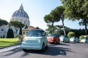 Nouvelles Fiat Topolino au Vatican : Sport, Vilebrequin et Tris