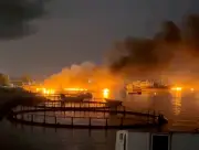 Nouvelles frappes américaines en Iran, Téhéran riposte dans le Golfe