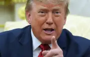 Nouvelles frappes américaines en Iran, Trump menace les infrastructures civiles