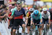Olav Kooij remporte la 5e étape du Tour de France à Pau