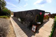 Plage privée Monsieur Pablo ferme pour dettes de 126 825 euros