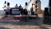 Plus de 1000 personnes à l'apéro-techno du moulin à vent