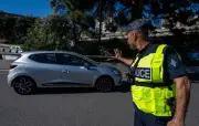 Policier percuté à Marseille : quatre interpellations, le ministre dénonce un acte criminel