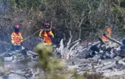 Pompier volontaire de 22 ans meurt en luttant contre un feu de forêt en Savoie