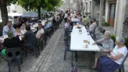 Premier marché estival à Cornus : plus de 550 convives