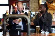 Prince William : son combat pour sauver les pubs britanniques