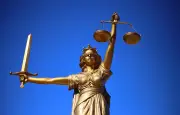 Prof condamnée pour envoi de photos nues à un élève de 14 ans