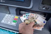 Près de 1.800 distributeurs de billets supprimés en France en 2025