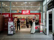 Pétition contre la propagande d'extrême droite dans les Relay