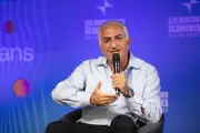 Rencontres d'Aix : Reza Pahlavi appelle à l'aide, dotation jeunes de 10 000 €