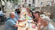 Repas de quartier à Sévérac-le-Château : convivialité et nouveaux habitants