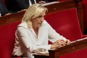 RN accusé d'hypocrisie sur son soutien aux pompiers face aux incendies