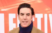 Sacha Baron Cohen ressort Ali G pour Wimbledon et tease un retour au cinéma