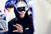 Smartphones pliants, lunettes IA, bague connectée : les projets fous de Samsung