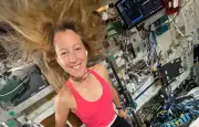 Sophie Adenot lance le Tour de l'ISS depuis l'espace