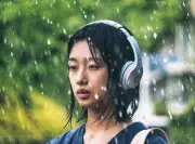 Sous le ciel de Kyoto : deux adolescents frappés par la fougue amoureuse