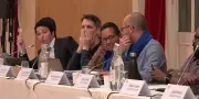 Sur les réseaux sociaux, les clashs en conseil municipal ou la démocratie façon puzzle