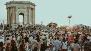 Swinging Montpellier : 20 000 personnes au Peyrou malgré pluie et Mondial