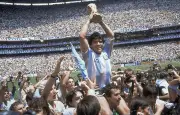 Été 1986 : adieu à l'enfance entre Mondial, Tchernobyl et Top Gun