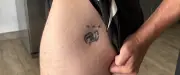Tatouage prémonitoire : un supporter des Bleus avec trois étoiles avant l'heure