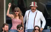 Taylor Swift et Travis Kelce : leur duo de mariage révélé par Jason Kelce