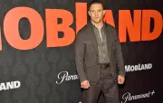 Tom Hardy finalement de retour dans Mobland pour une saison 3