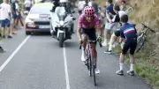 Tour de France 2026 : Carapaz remporte la 18e étape, le peloton maillot jaune reste sage