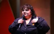 Tribune de soutien à Barbara Butch après l'interruption de son concert à Grenoble