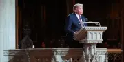 Trump persiste sur les droits de douane, malgré les critiques