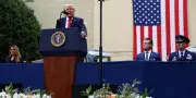 Un agent de Trump suspendu pour avoir parié sur ses discours