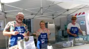 Un réfrigérateur installé sur le plan de Brie pour un atelier cuisine