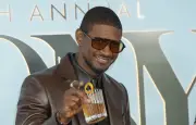 Usher humilié par une fan impassible lors de son show à Nashville