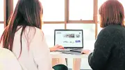 Valros : initiation à l'informatique pour les aînés par l'Essor