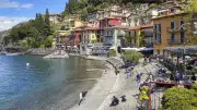 Varenna : jusqu'à 200 € d'amende pour torse nu ou maillot dans les rues
