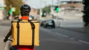 Villeurbanne : un livreur plante un couteau dans la cuisse d'un collègue