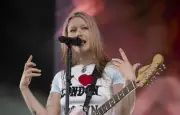 Wet Leg : renvoyée du cours de musique, elle gagne un Grammy