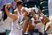 Wimbledon : Kristina Mladenovic, le sacre rare d'une revenante