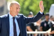 Zidane honoré, incendies en Gironde, corps de bébés à Orange