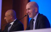 Zinédine Zidane nommé sélectionneur de l'équipe de France pour quatre ans