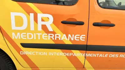 A55 : une voiture sur le toit ferme une sortie à Marseille
