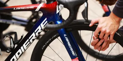 Accell en difficulté entraîne Cycles Lapierre dans sa chute